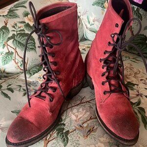 Made in USA "Vintage" Brand Red Lace Up Genuine Suede Womens Boots!